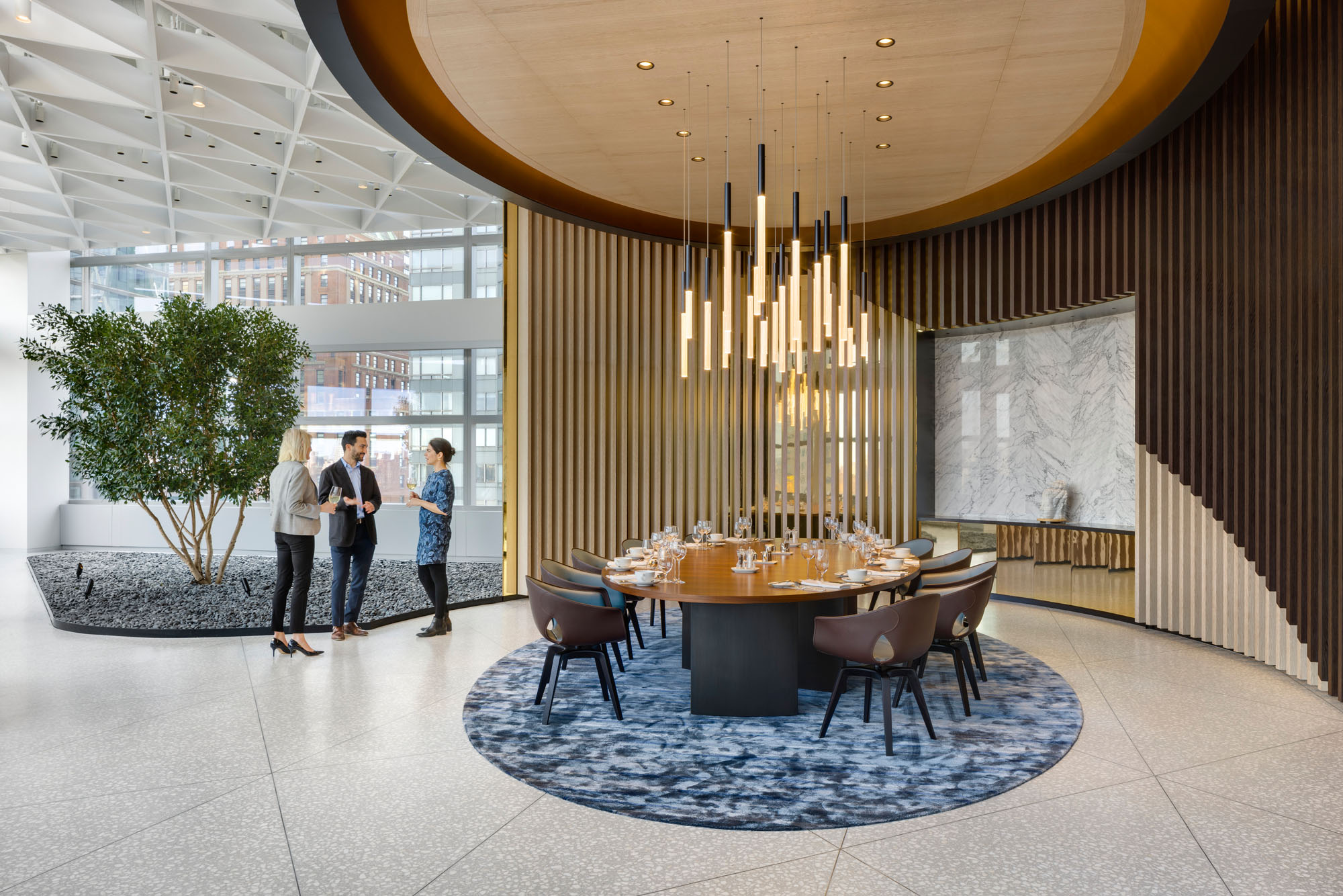 a photograph of a dining room space at Deutsche Bank's headquarters